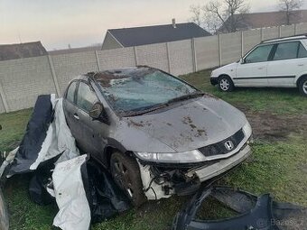 Honda Civic 8G V-tec - 1