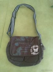 Sportovní látková kabelka hnědá s tyrkysovým potiskem