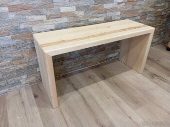 Lavička (jasan, modřín, dub, buk)