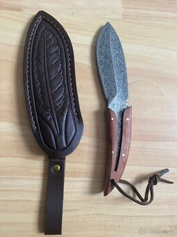 lovecký nůž s pouzdrem 20 cm
