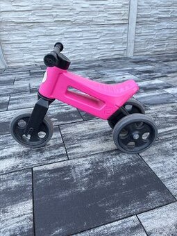 Růžové odrážedlo