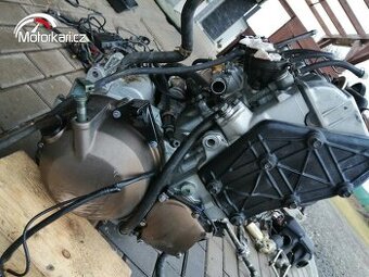 Motor Kawasaki ZX-6R zx600fe