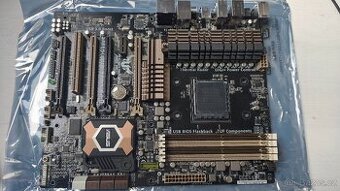 ASUS Sabertooth 990FX R2.0 (TUF) + FX-8370 + 32GB RAM (AM3+)