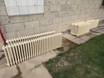 9litinových radiátorů-30,27,3x20,13,16,30,18čl..161čl.celkem