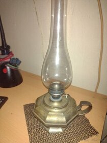 Stará petrolejová lampa - 1