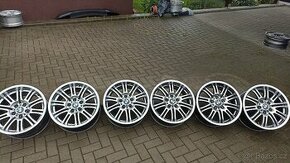 e46 M3 kovaná sada r 18 styling 67 dvourozměr/ jednorozměr - 1