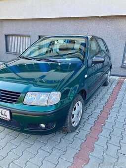 Volkswagen Polo II 2001 - se zimní sadou gum, tažnou koulí