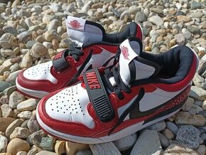 Boty 40 Jordan - 1