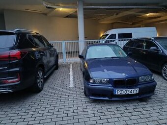 BMW E36 coupe