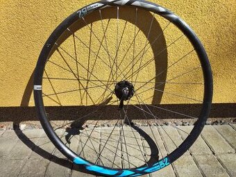 Zapletené kolo zadní Giant 29" horské