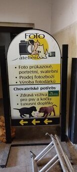 Nabízím ocelový reklamní poutač