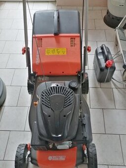 Motorová benzínová sekačka