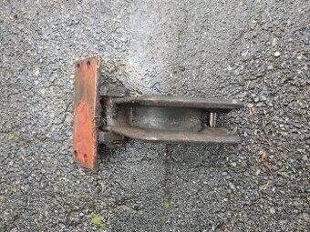 Konzole 3 bodu Zetor