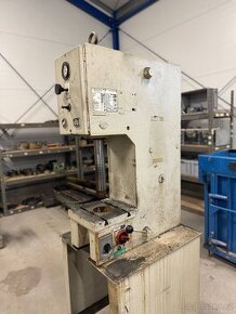 Hydraulický lis PYE 3,15