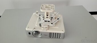 Projektor BENQ W1080ST + stropní držák
