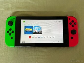 Nintendo Switch + Crash bandicoot n sane trilogy