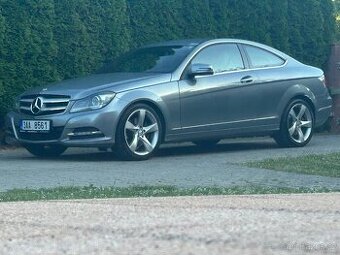 Mercedes-Benz C350 225kw coupe 2012 ČR 1maj top stav