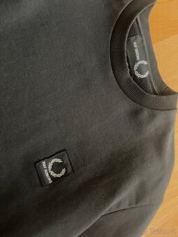 Svetr Fred Perry sweater
