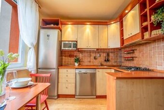 Družstevní byt 3+1 s lodžií, Trutnov - Pampelišková, BD TILI