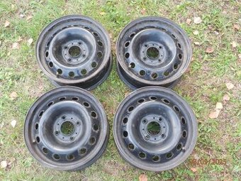 4x Plechové disky na CITROEN C2 14tky. ET 24 400kč všechny.