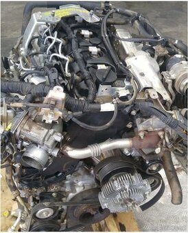Kompletní motor MAXITY CABSTAR 2.5 DCI DXI YD25