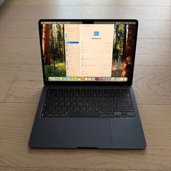 ZÁNOVNÍ APPLE MACBOOK AIR 13” M2/8GB RAM/256GB,BATERIE 100%