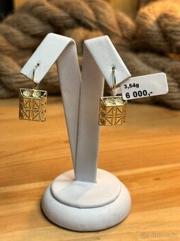 Zlaté náušnice 3,54g (1695 Kč/g)