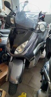 Yamaha Xmax 250i 2007, rozprodám po dílech