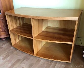 Televizní stolek z masivu