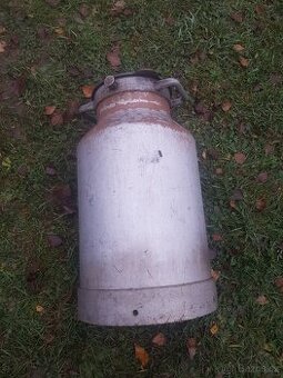 Retro mlékařská konev , konev na mléko