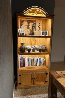 Stylový selský příborník / knihovna – masiv, renovováno