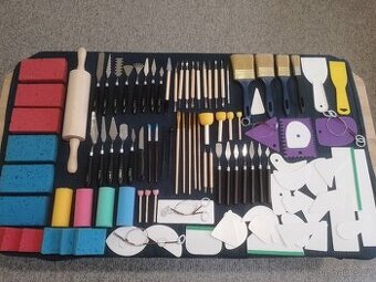 Potřeby pro hrnčířský kruh a keramiku