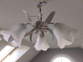 Prodám lustr a lampicky