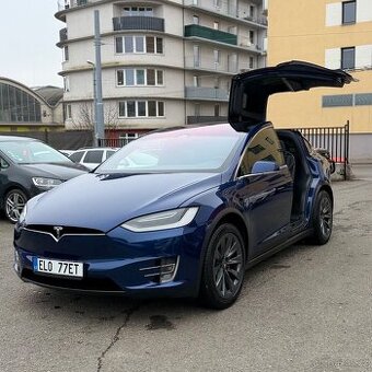 Tesla Model X, Tesla X 100D Obelix AWD Ojeté, 5/2017, 163 05