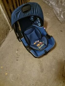 Autosedačka nový vajíčko