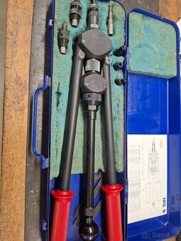 Nýtovací kleště na matice MS 9