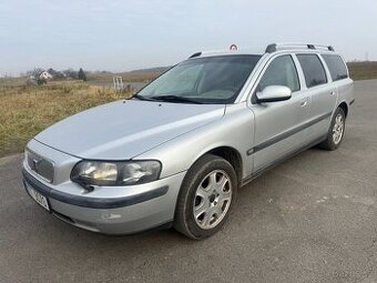 Volvo V70 2,5 Kombi STK 08/2027
