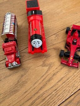 Dětské hračky, mašinka (Fisher Price), cisterna a formule