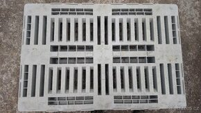 Koupím plastové palety H1