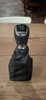 Škoda Octavia III řadící páka