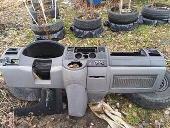 Palubní deska VW transportér T5