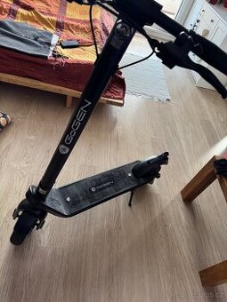 Elektrická koloběžka GoGEN VOYAGER MAX RANGE S911