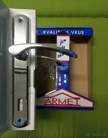 Dveřní kování klika-klika 90 mm, nové, pochromované