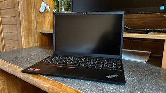 Lenovo ThinkPad E15 Gen 3 - Ryzen 5, 16GB RAM - TOP STAV
