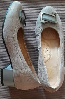ELEGANTNÍ OBUV 250 - 500 Kč