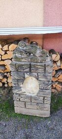 Starý pískovcový náhrobek - 1