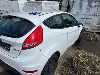 Ford fiesta na náhradní díly