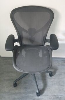 Kancelářská židle Herman Miller Aeron B