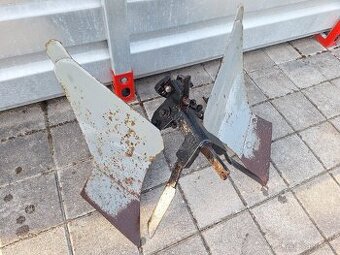 Pluh obracák Vari APH 352