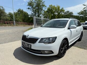 ŠKODA SUPERB 125 kW DSG 4x4